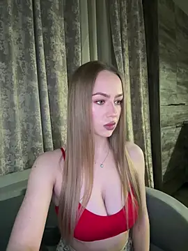 MissOyee online show from February 28, 2026, 7:15 pm