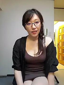 M Kaede online show from October 21, 2025, 12:11 am