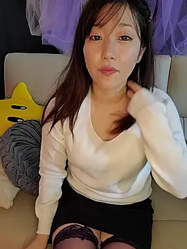 M Kaede online show from November 28, 2025, 7:38 pm