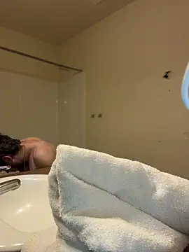 Matthew23Z online show from October 13, 2025, 12:38 pm