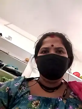 Hott locky online show from June 12, 2026, 10:03 am