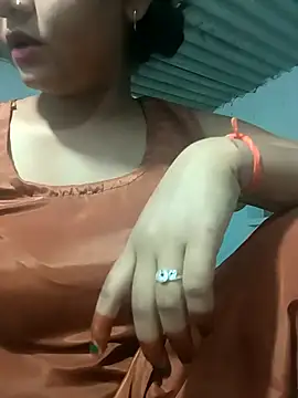 Hot Shredha online show from September 25, 2025, 3:27 pm