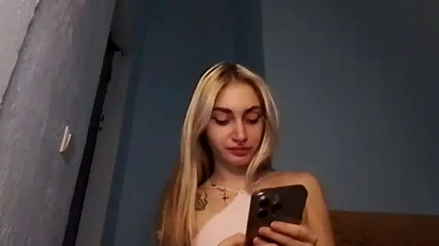 lesyawhite online show from November 13, 2025, 12:26 pm