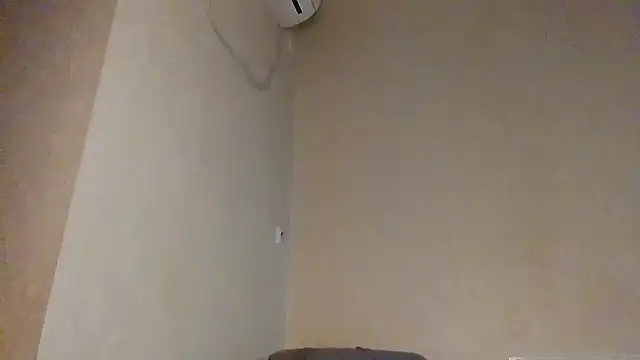 lesyawhite online show from November 30, 2025, 4:44 pm