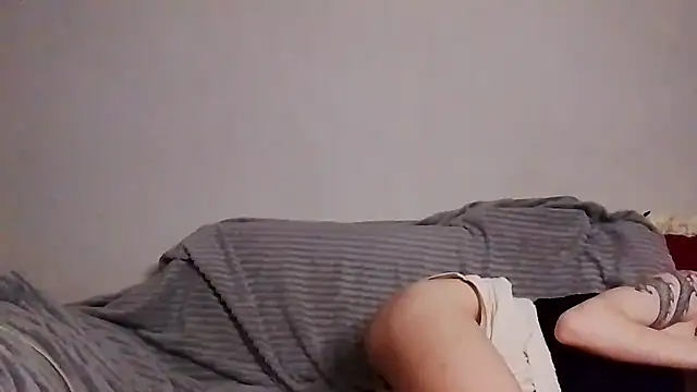 lesyawhite online show from December 4, 2025, 4:48 pm