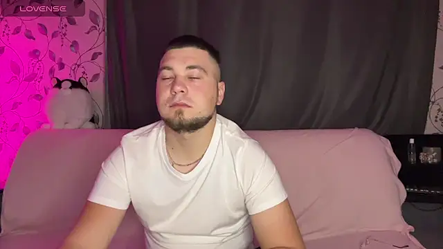 coupleinspire online show from October 13, 2025, 8:09 pm