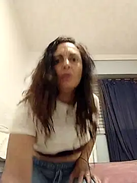 dulcefanny online show from December 1, 2025, 2:05 am