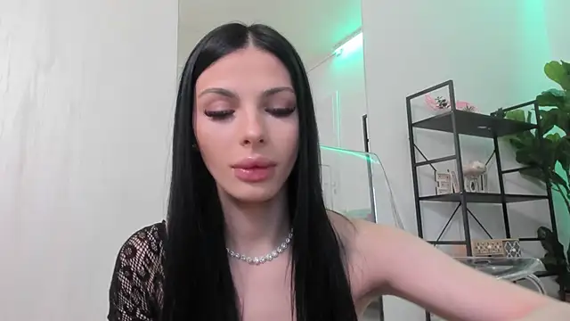 Moon Shard online show from April 10, 2026, 8:02 pm