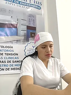 MILA  06 online show from December 18, 2025, 1:06 pm