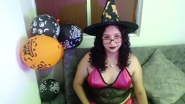 Gia Dior online show from October 20, 2025, 9:15 pm