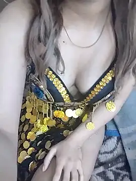 shahinaz-123 online show from March 5, 2026, 11:39 am