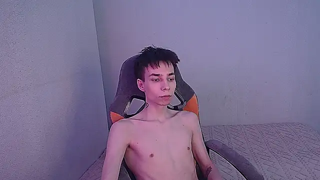 adam kpoy online show from October 4, 2025, 2:37 pm