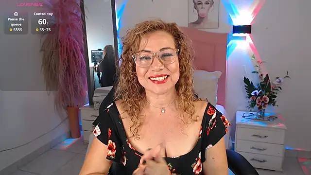 Jademommy  online show from January 6, 2026, 6:22 pm