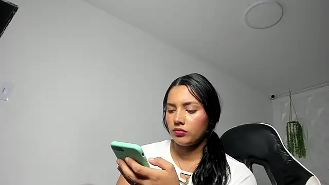 Dakota x18 online show from February 20, 2026, 7:58 pm