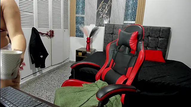 megan yq online show from October 21, 2025, 12:55 am