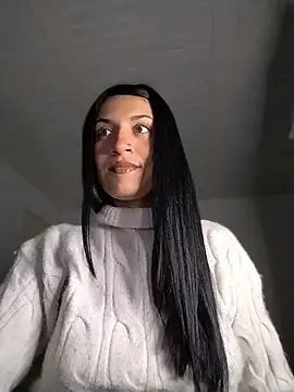 Snapshot of gabii_hardy chatting on August 8, 2026, 9:33 am gabii hardy online show from August 8, 2026, 9:33 am