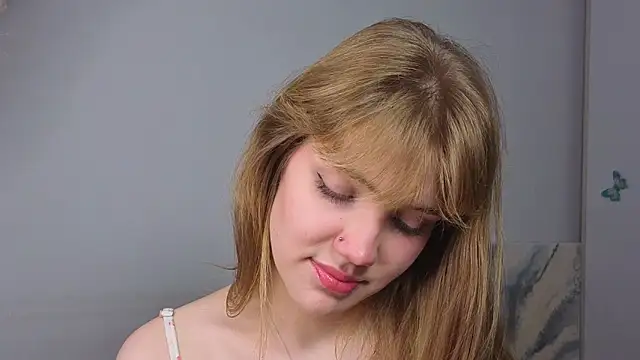 pienaple online show from September 28, 2025, 4:40 am