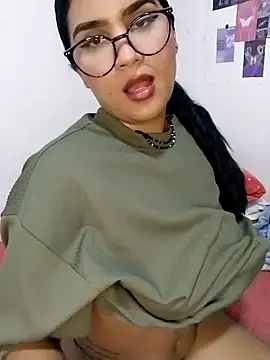 Renata Zoe online show from September 24, 2025, 1:20 am