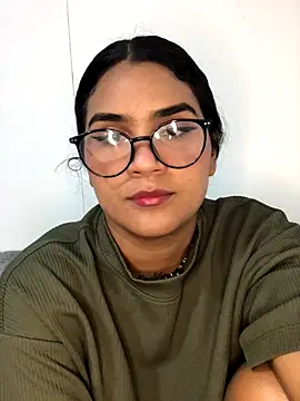 Renata Zoe online show from November 29, 2025, 1:19 am