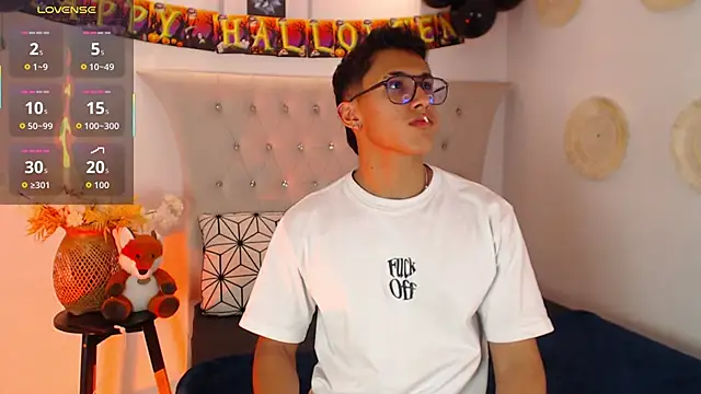 SalvadorFit online show from October 6, 2025, 8:39 pm