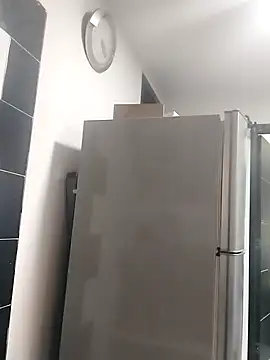 Genesissrea online show from November 10, 2025, 1:37 am