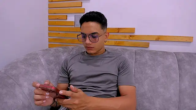 axel vega online show from September 26, 2025, 7:29 pm