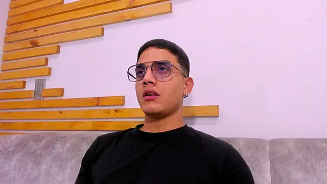 axel vega online show from October 3, 2025, 7:11 pm