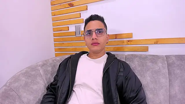 axel vega online show from October 8, 2025, 1:20 pm