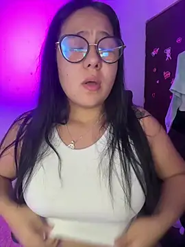 sacha torres02 online show from April 23, 2026, 2:35 am