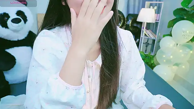 Cherry-26 online show from November 1, 2025, 4:14 am