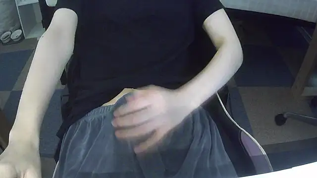 suzullll online show from March 31, 2026, 5:52 am