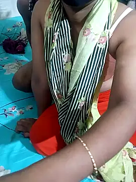 Cute Couple59 online show from September 24, 2025, 9:12 am