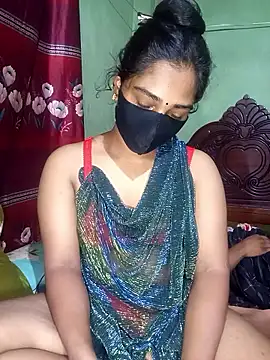 Cute Couple59 online show from April 18, 2026, 7:51 pm