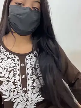 Rihana 01 online show from November 18, 2025, 7:24 am