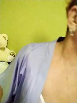 Snapshot of Alissa55552111 chatting on October 21, 2025, 4:57 am Alissa55552111 online show from October 21, 2025, 4:57 am