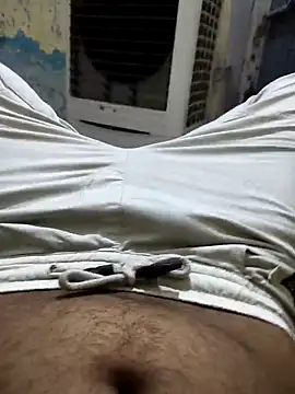 yourcontrol1 online show from September 17, 2025, 1:46 pm