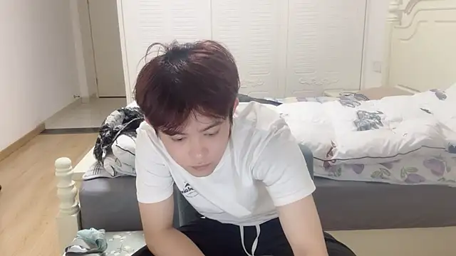 xlong00099 online show from November 8, 2025, 8:36 am