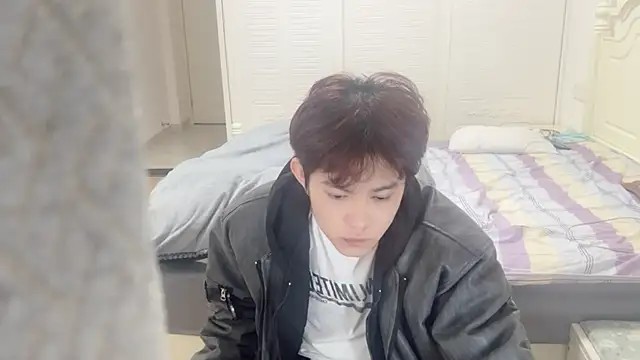 xlong00099 online show from November 15, 2025, 12:45 pm