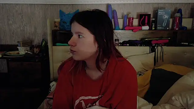 Hot SkinnyGirl online show from April 10, 2026, 10:14 pm