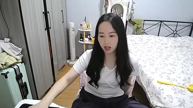 wxj1019 online show from April 3, 2026, 2:37 pm