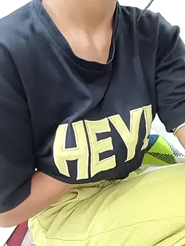 Snapshot of sassyishhu76 chatting on February 22, 2026, 2:26 pm sassyishhu76 online show from February 22, 2026, 2:26 pm