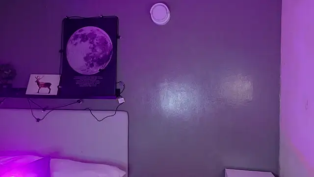 KeendraFox  online show from December 18, 2025, 11:27 am