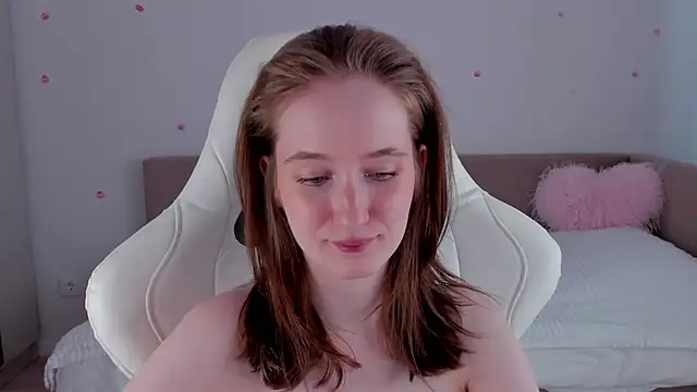 CrystalSoul  online show from September 29, 2025, 7:24 am