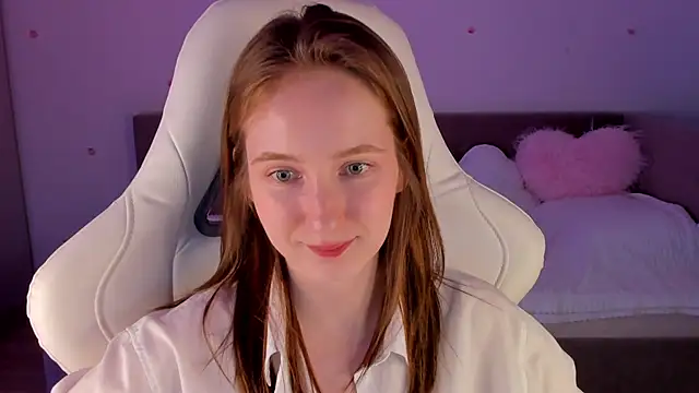 CrystalSoul  online show from November 16, 2025, 12:11 pm