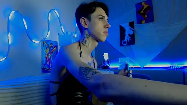 AlexNaughty14 online show from December 2, 2025, 3:29 pm