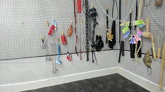 BDSM MEDUZA online show from April 14, 2026, 1:44 am