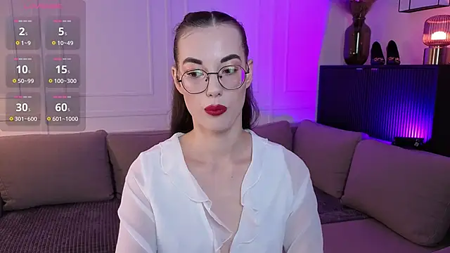 EmmaJakson online show from September 30, 2025, 2:11 pm