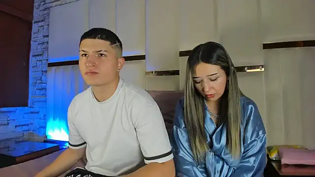 ANLLELOAndANGELA online show from April 13, 2026, 4:12 pm