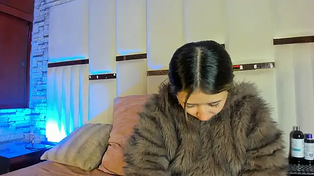 ANLLELOAndANGELA online show from April 19, 2026, 4:39 pm