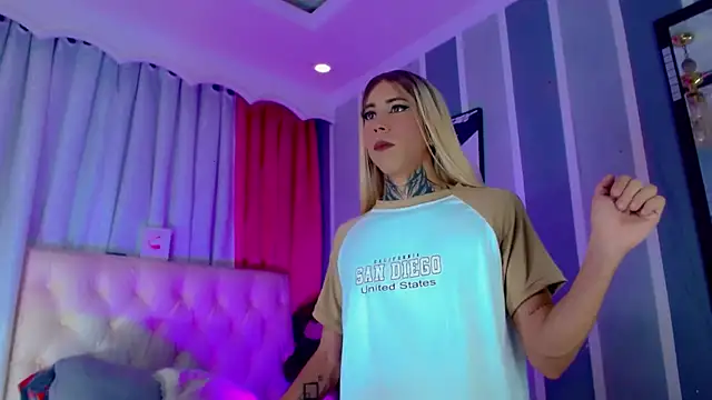 Julia Bulette1 online show from April 22, 2026, 1:52 am